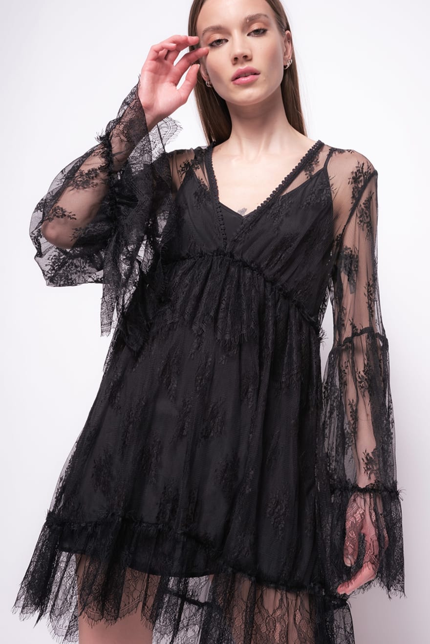 LACE DRESS – EGO